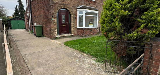 Detached house to rent in Rochdale Road, Scunthorpe DN16