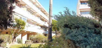 Appartement T3/4 proche base nature Frejus