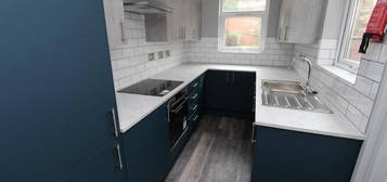 2 bedroom terraced house to rent