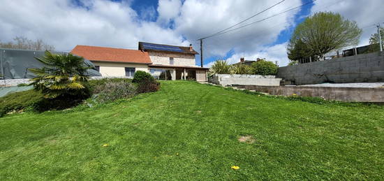 Maison  à vendre, 5 pièces, 3 chambres, 140 m²