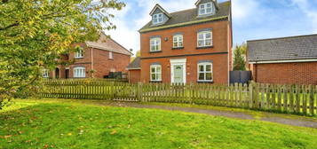 5 bed detached house for sale