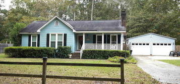 114 Falcon Crest Rd, Lugoff, SC 29078