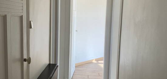 Appartement  à louer, 2 pièces, 1 chambre, 32 m²