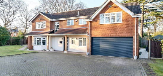 Detached house to rent in Horseshoe Lane, Ash Vale, Surrey GU12