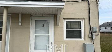 1311 E 11th St APT 2, Muncie, IN 47302