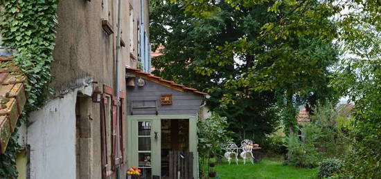 Grande maison de campagne combiant le charme de l'ancien et