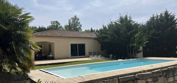 Maison de plain-pied à vendre, 6 pièces, 4 chambres, 138 m²