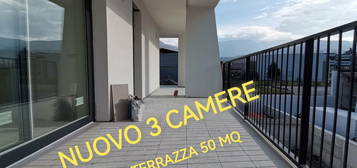 NUOVO 3 CAMERE, TERRAZZA COPERTA, 2 bagni, ecc