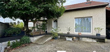 Maison  à vendre, 4 pièces, 2 chambres, 100 m²