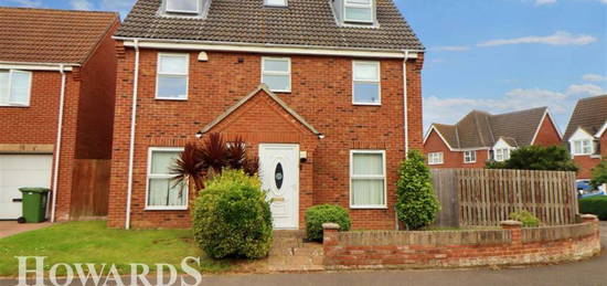 5 bedroom detached house