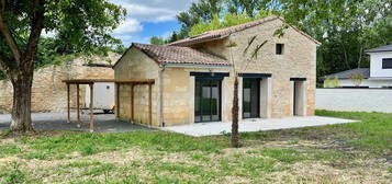 Maison pierre 4 chambres avec beau jardin 1000m2