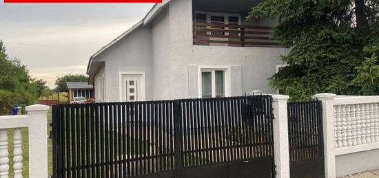 Casa renovata,4 camere,zona superba Seini