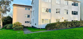 3 bedroom flat for sale