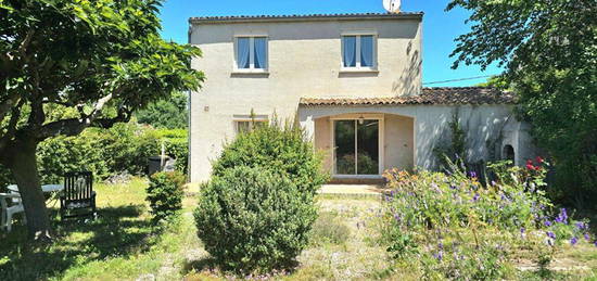 Villa 1 étage  à vendre, 4 pièces, 3 chambres, 90 m²