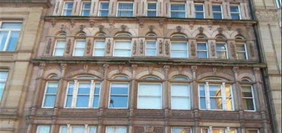 Flat to rent in Sir Thomas Street, Liverpool L1