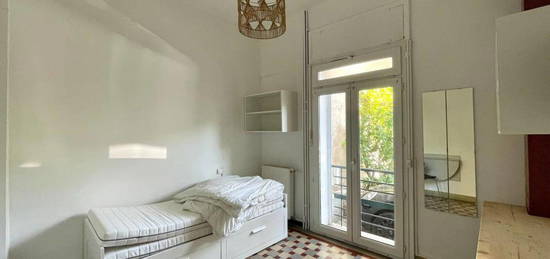 Chambre en colocation avec salle d'eau privative