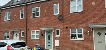 4 bedroom terraced house