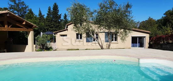 Maison de plain-pied  à vendre, 6 pièces, 4 chambres, 130 m²