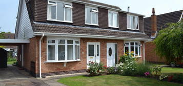 3 bed semi-detached house to rent