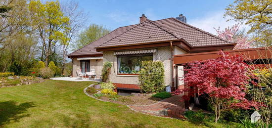 Unglaublich schön! Bungalow auf 7300m² großem Grundstück in Waldrandlage und Teich