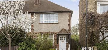 End terrace house to rent in Chancellor Grove, London SE21