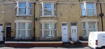 4 bed shared accommodation to rent