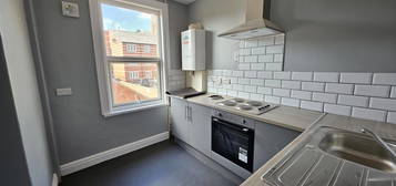 2 bed flat to rent