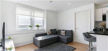 Flat to rent in Trafford House, Cherrydown East, Basildon SS16
