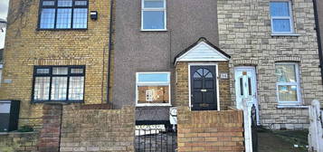 3 bed terraced house to rent