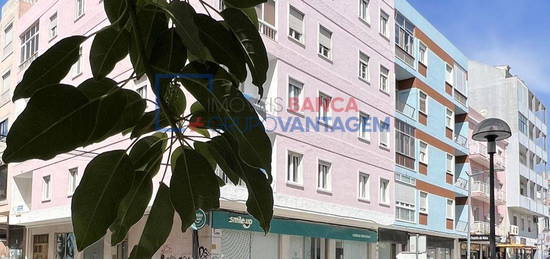 Apartamento T3 com 134m2 no centro de Queluz