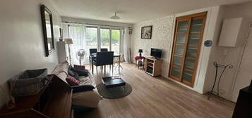 Appartement meublé  à louer, 3 pièces, 2 chambres, 71 m²