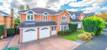 5 bedroom detached house for sale