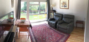 Flat to rent in Cedar Road, Sutton SM2