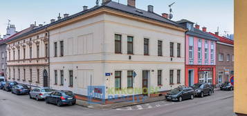 Prodej bytového domu s 11 bytovými jednotkami, Trutnov centrum města, MIMOŘÁDNÁ NABÍDKA