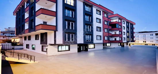 Beylikdüzü Kavaklı Satılık 2+1 Daire Butik Site İçi K. Otoparklı