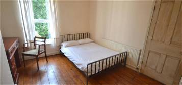 Room to rent in Egerton Street, Prestwich, Manchester M25