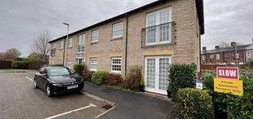 Flat to rent in Redfield Croft, Leigh WN7