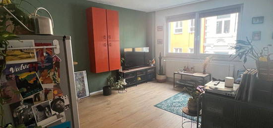 ZWISCHENMIETE 2,5-Zimmer Wohnung in Ehrenfeld