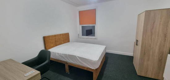 1 bedroom house share