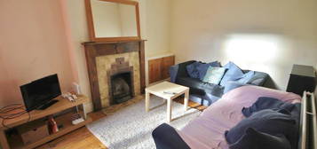 4 bedroom terraced house