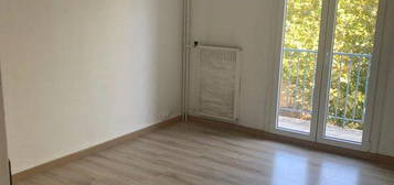 Loue appartement 66m²