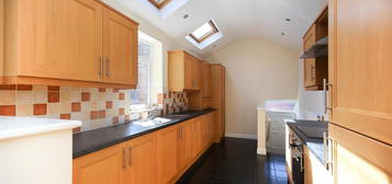 Maisonette to rent in Lavender Gardens, Jesmond, Newcastle Upon Tyne NE2