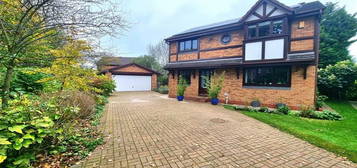 4 bed detached house for sale