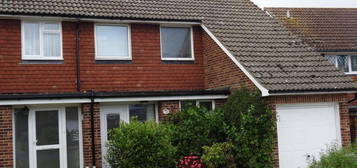 3 bed semi-detached house to rent