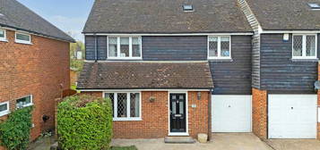 4 bed semi-detached house for sale