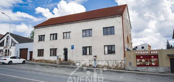 Prodej  vícegeneračního domu 750 m², pozemek 900 m²