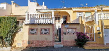 Casa en calle Parque Poo en San Fulgencio