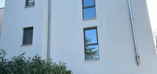 Wermelskirchen Zentrum:  4 Raum-Wohnung mit Terrasse