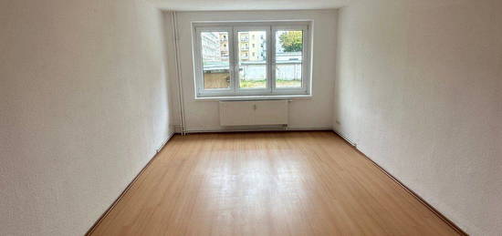 helle 2 Zimmerwohnung (Merseburger Str. 15)