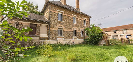 Maison  à vendre, 8 pièces, 6 chambres, 200 m²